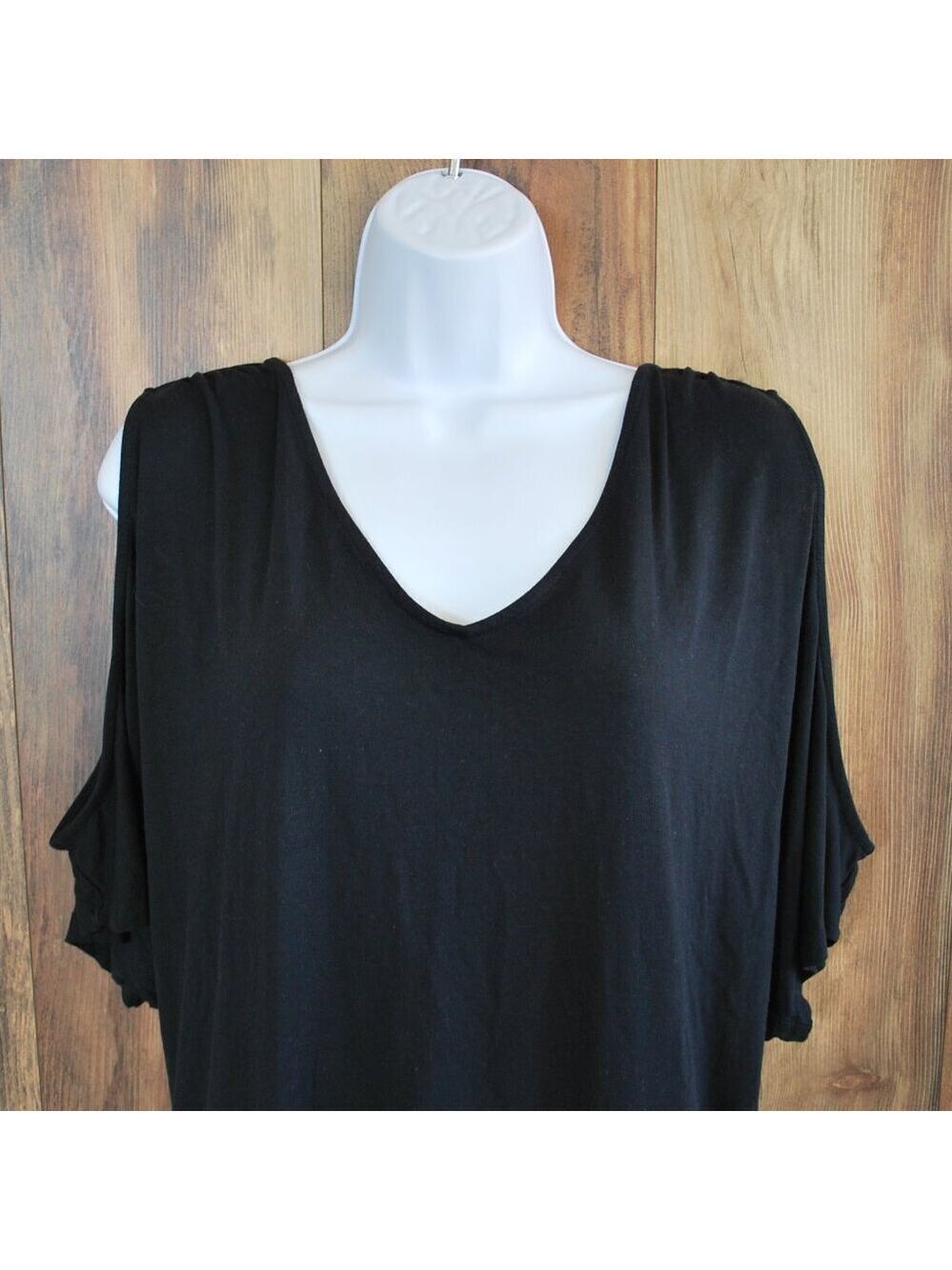 Venus Women's Plus Size Black Cold Shoulder Tee Stretch Blouse 1X - Picture 2 of 6